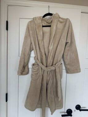 Plush Hooded Bathrobe in Light Beige